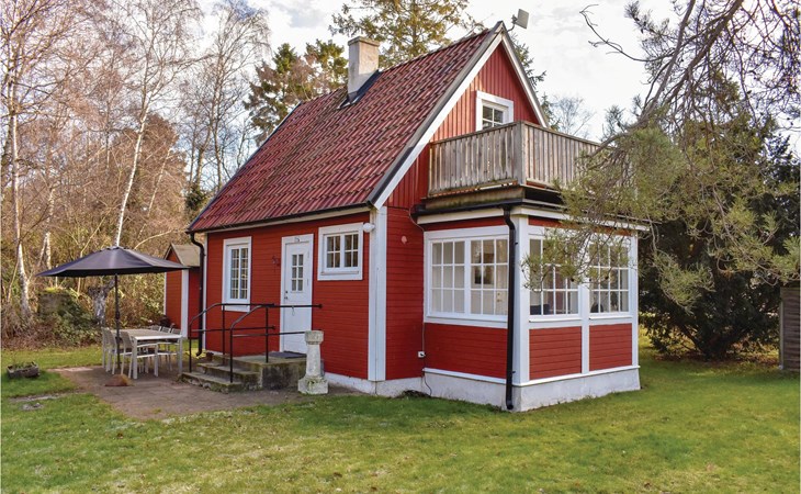 2 bedroom gorgeous home in Höllviken 1