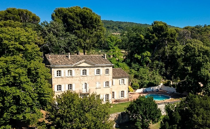 Château avec piscine privée 1