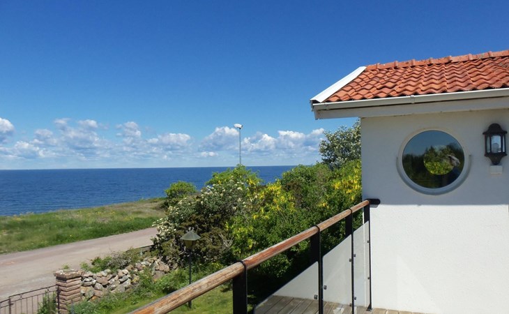 Freistehende Strandvilla mit großem Balkon 1