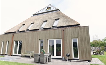 Groepsverblijf Duynvilla XL - 4 huizen in 1  2