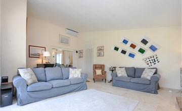 4 bedroom amazing home in Fréjus 3