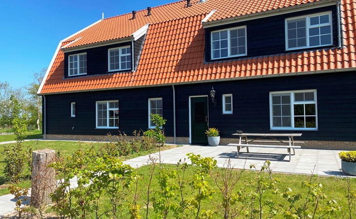 Texels Landleven XXL I luxe eco vakantiehuis met zwemvijver  1