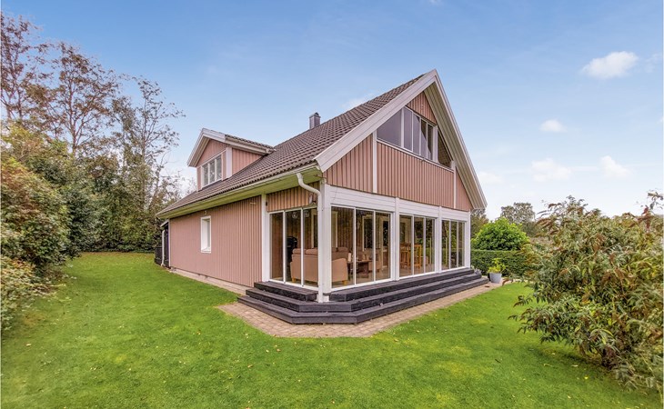 5 bedroom nice home in Båstad 1