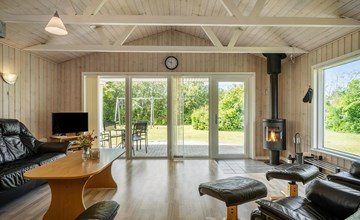 Pet friendly home in Tarm with WiFi 3