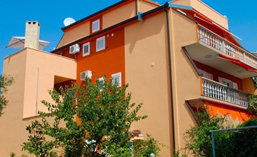 Villa Mediteran, kleine Ferienwohnung mit Terrasse 3