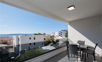 Stunning apartment in Baska Voda 2