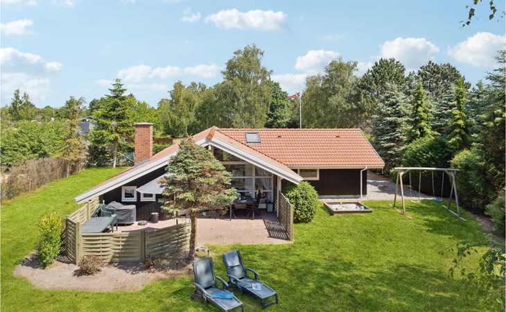 3 bedroom lovely home in Dannemare 1