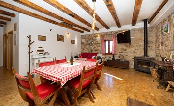 Beautiful apartment in Hrvace with WiFi 2
