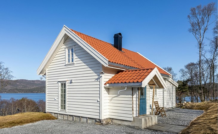 Beach front home in Vikebygd with WiFi 1