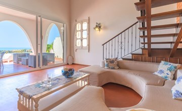 Villa am Sandstrand von Punta Secca 2