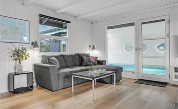 Nice home in Glesborg with kitchen 3
