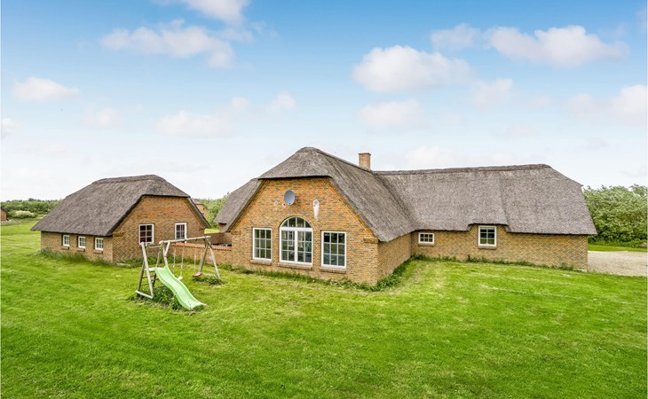 7 bedroom awesome home in Ulfborg 1