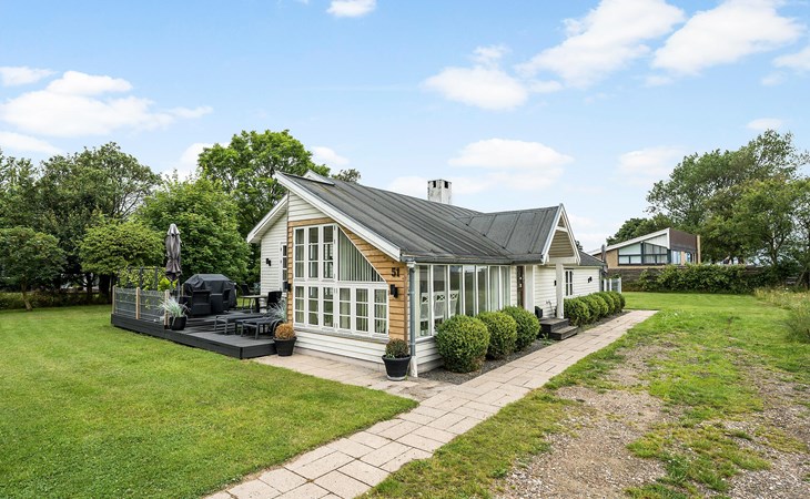 Nice home in Juelsminde with WiFi 1