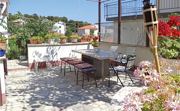 2 bedroom nice apartment in Pula 1