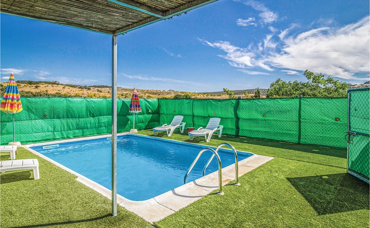 Cozy home in Villanueva del Rosario 1