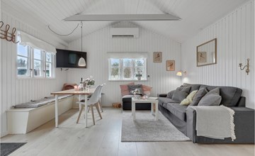 Amazing home in Nexø with WiFi 2