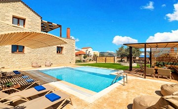 Cretan Sunrise Villa Heated Pool 3