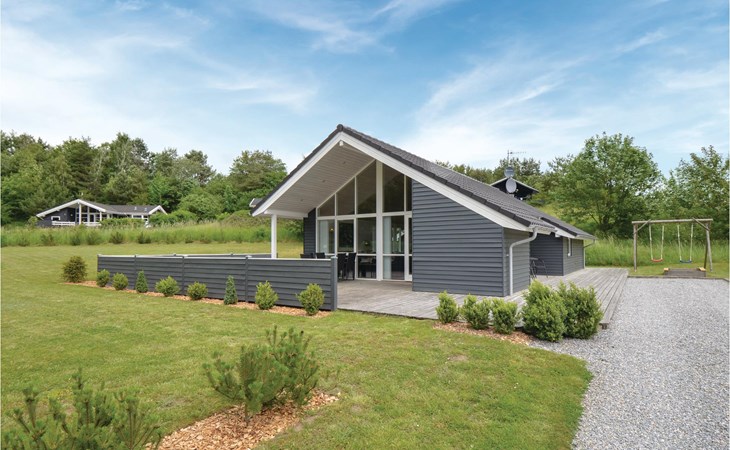 Nice home in Ebeltoft with kitchen 1