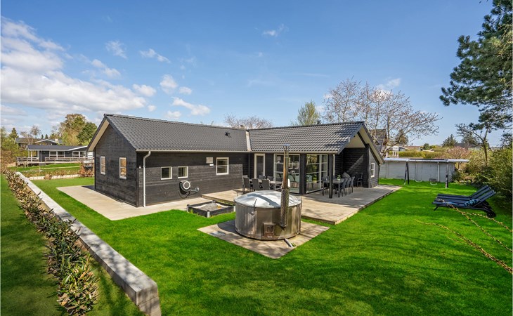 Amazing home in Ebeltoft with sauna 1
