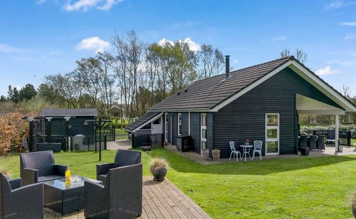 "Maunu" -  from the sea 1