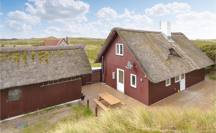 Gorgeous home in Hvide Sande with WiFi 1