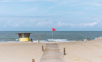 Ruzette Beach with parking & waste pass 3