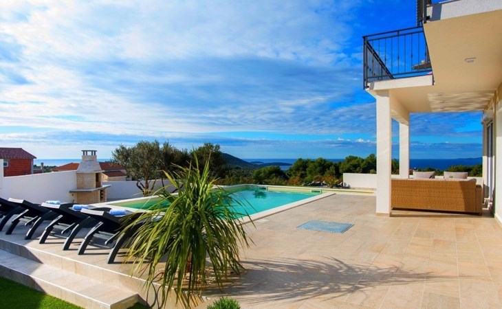 in Primošten mit privatem Pool 1