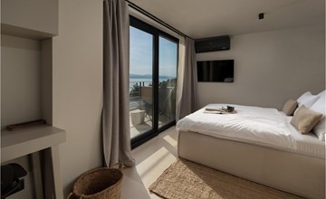Villa Salt/Stone 3