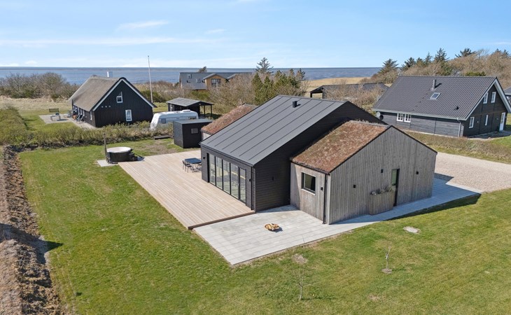 Prachtig huis met 5 slaapkamers in. 1