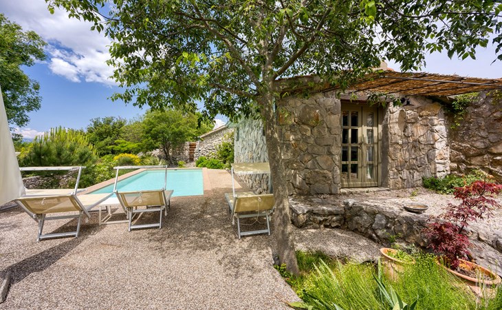 2 bedroom pet friendly home in Malinska 1