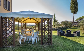 Stunning home in Chiusi 2