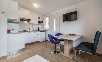 Cozy apartment in Piran with WiFi 3