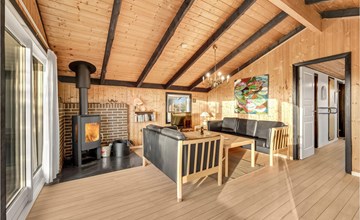 Amazing home in Hvide Sande with WiFi 3