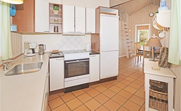 Cozy home in Blåvand with kitchen 2