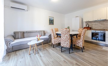 3 bedroom cozy home in Kremena 2