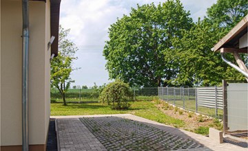 Nice home in Behrenhoff with kitchen 2
