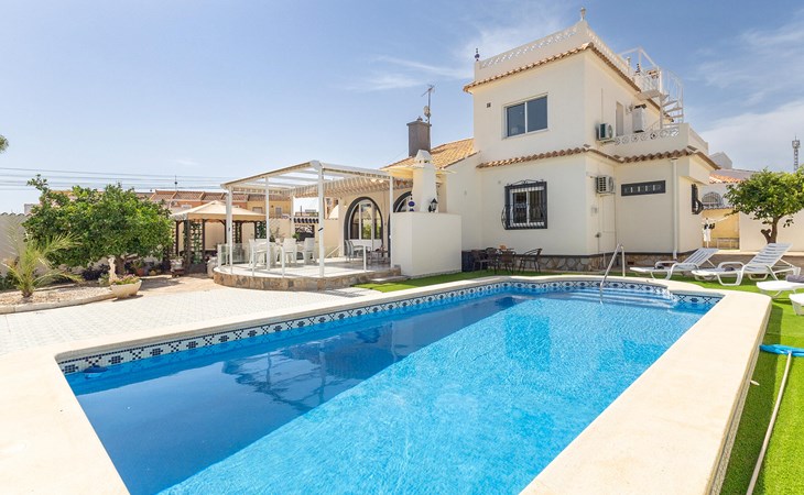 Stunning home in Orihuela Costa 1