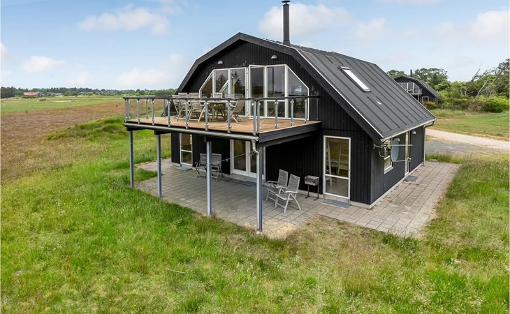 Cozy home in Skjern with kitchen 1