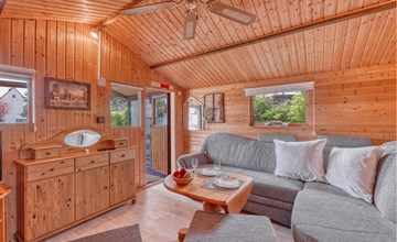 Lovely home in Waren (Müritz) with WiFi 3