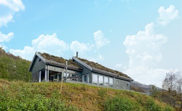 3 bedroom awesome home in Nordfjordeid 2