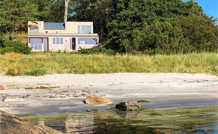Awesome home in Farsund with WiFi 1