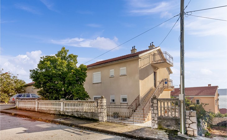 Stunning apartment in Novi Vinodolski 1