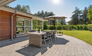 Stunning home in Væggerløse with sauna 3