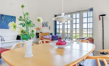 3 bedroom stunning home in Væggerløse 2