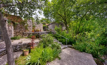 2 bedroom pet friendly home in Malinska 3