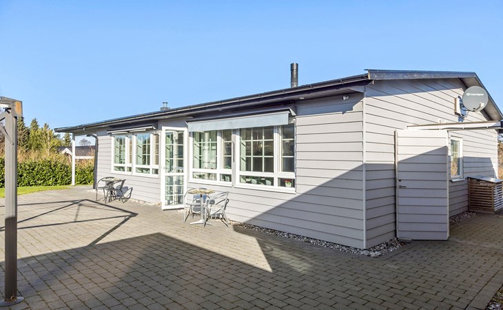 2 bedroom awesome home in Dronningmølle 1