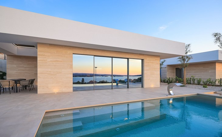 Villa View Pasman 1