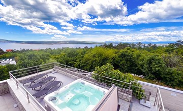 Amazing home in Crikvenica with WiFi 2