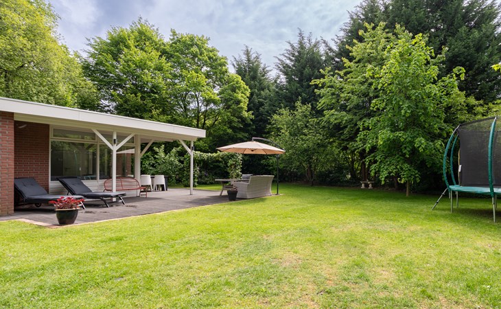 Moderne 4-persoons Bungalow Vlinderstruik 1