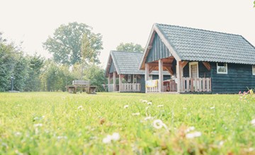 6-person Hiking Cabin. 2